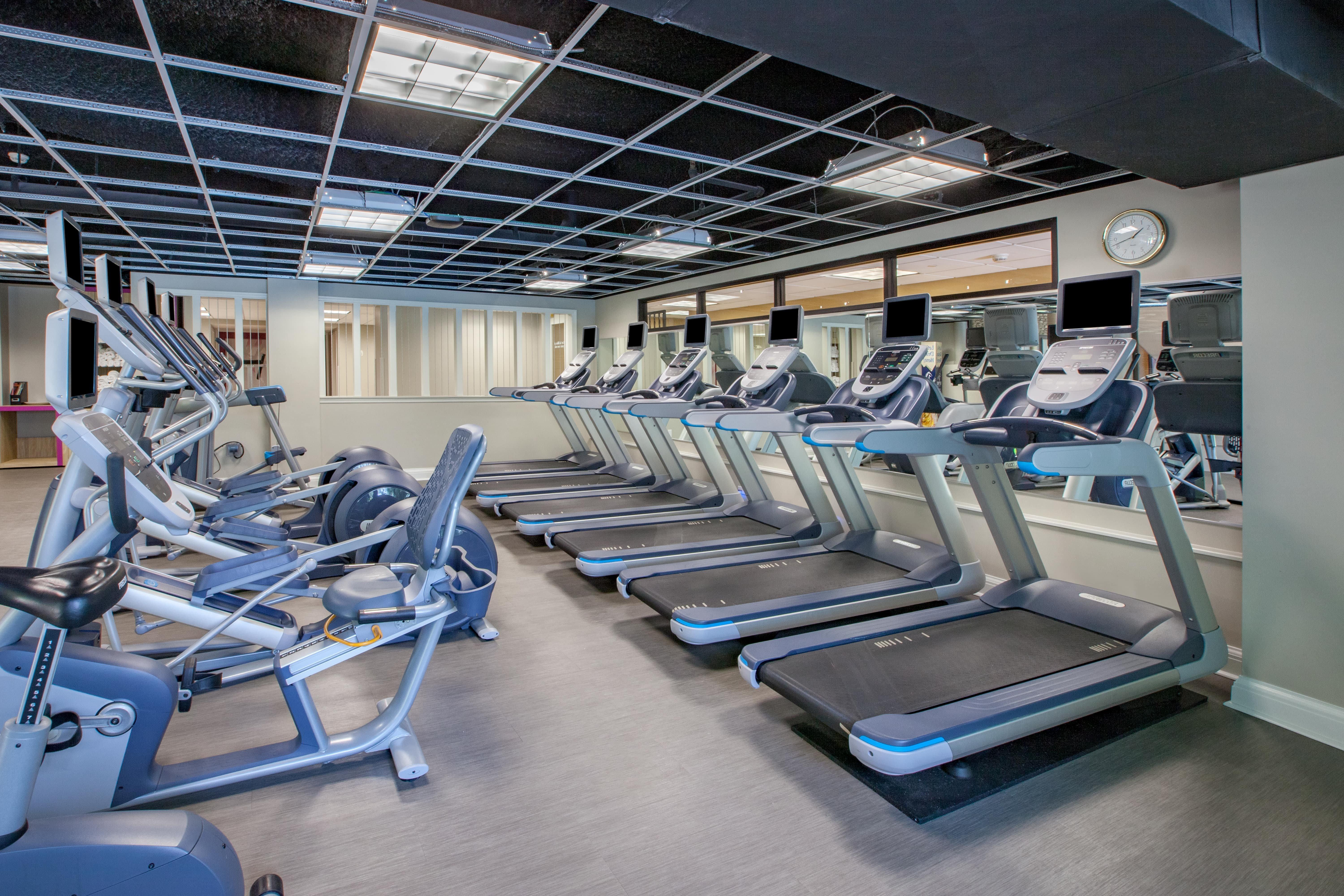 Crowne Plaza Louisville Airport Expo Ctr By Ihg Экстерьер фото