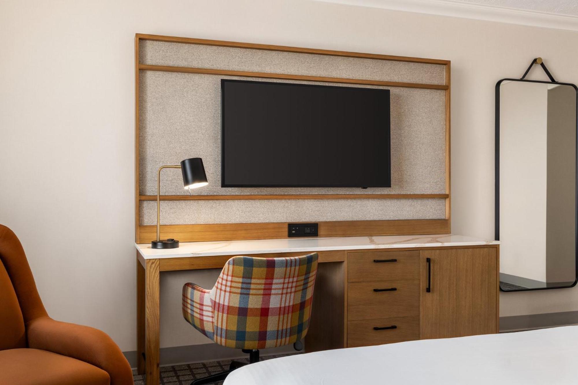 Crowne Plaza Louisville Airport Expo Ctr By Ihg Экстерьер фото