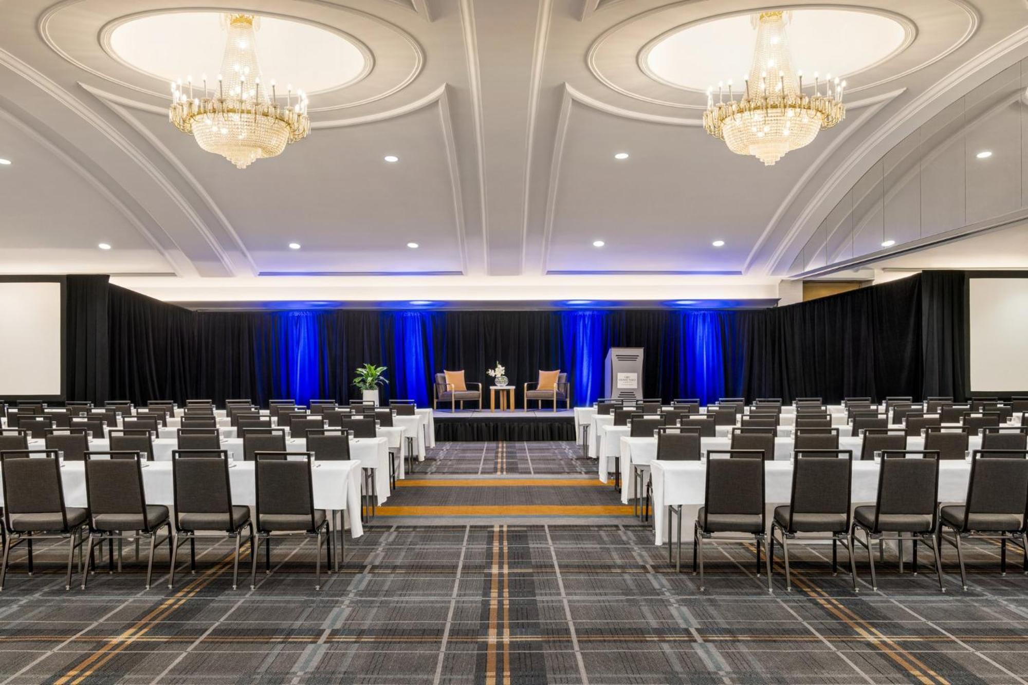 Crowne Plaza Louisville Airport Expo Ctr By Ihg Экстерьер фото