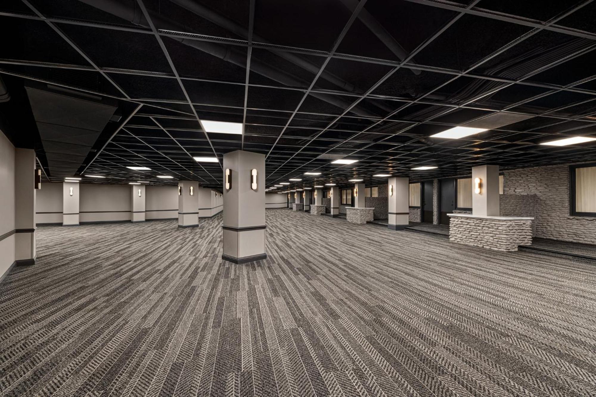 Crowne Plaza Louisville Airport Expo Ctr By Ihg Экстерьер фото