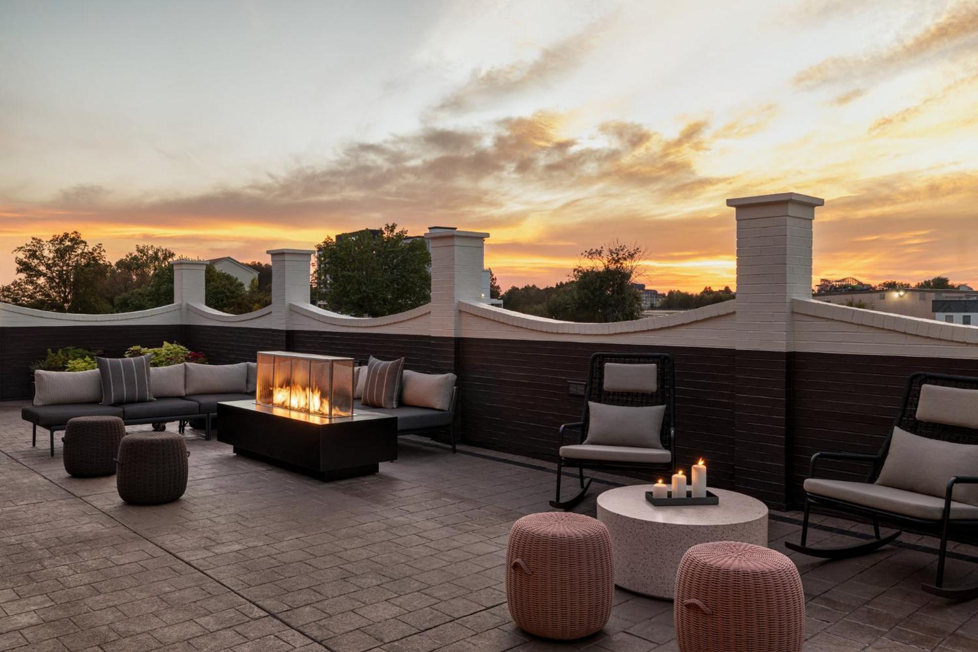 Crowne Plaza Louisville Airport Expo Ctr By Ihg Экстерьер фото
