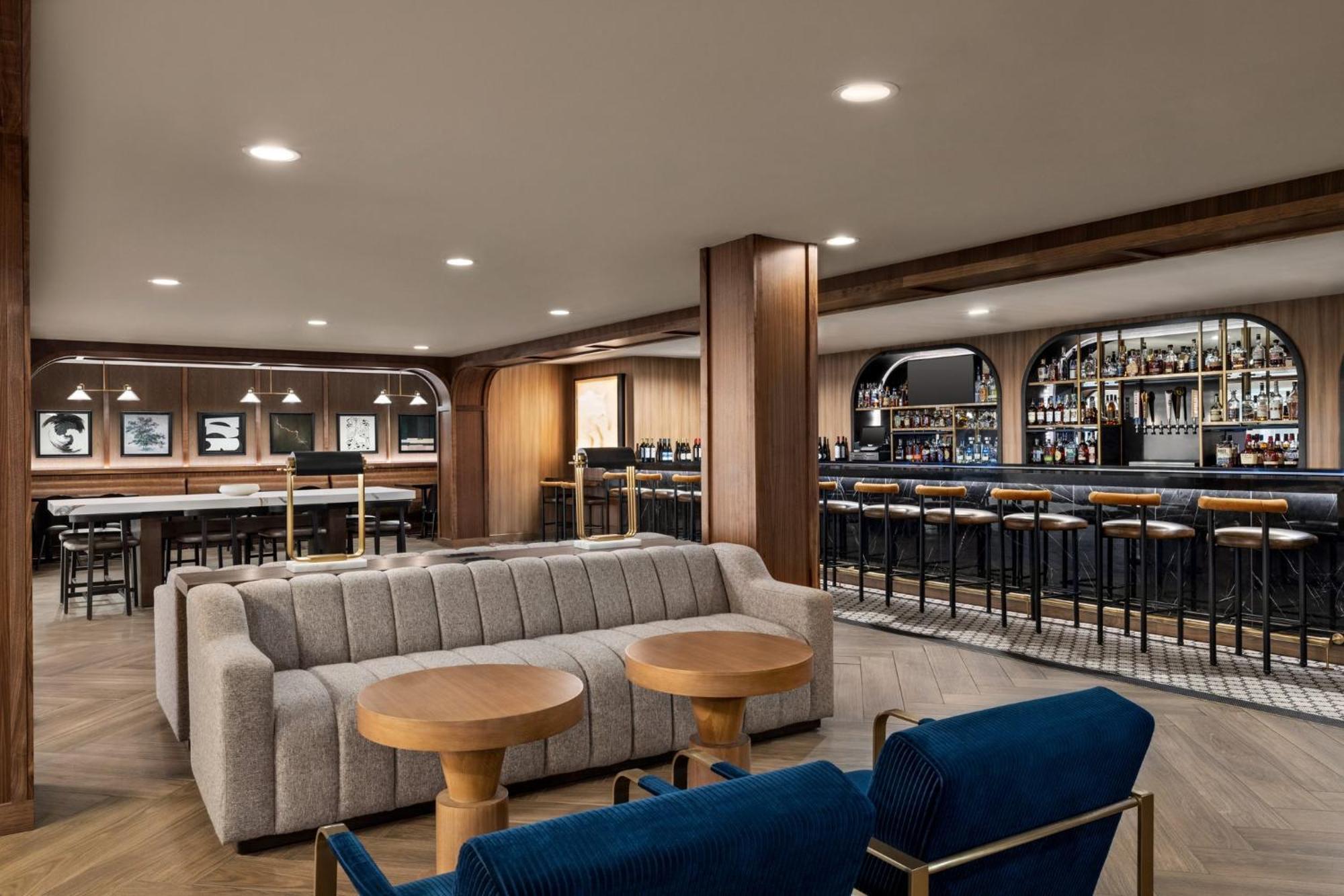 Crowne Plaza Louisville Airport Expo Ctr By Ihg Экстерьер фото