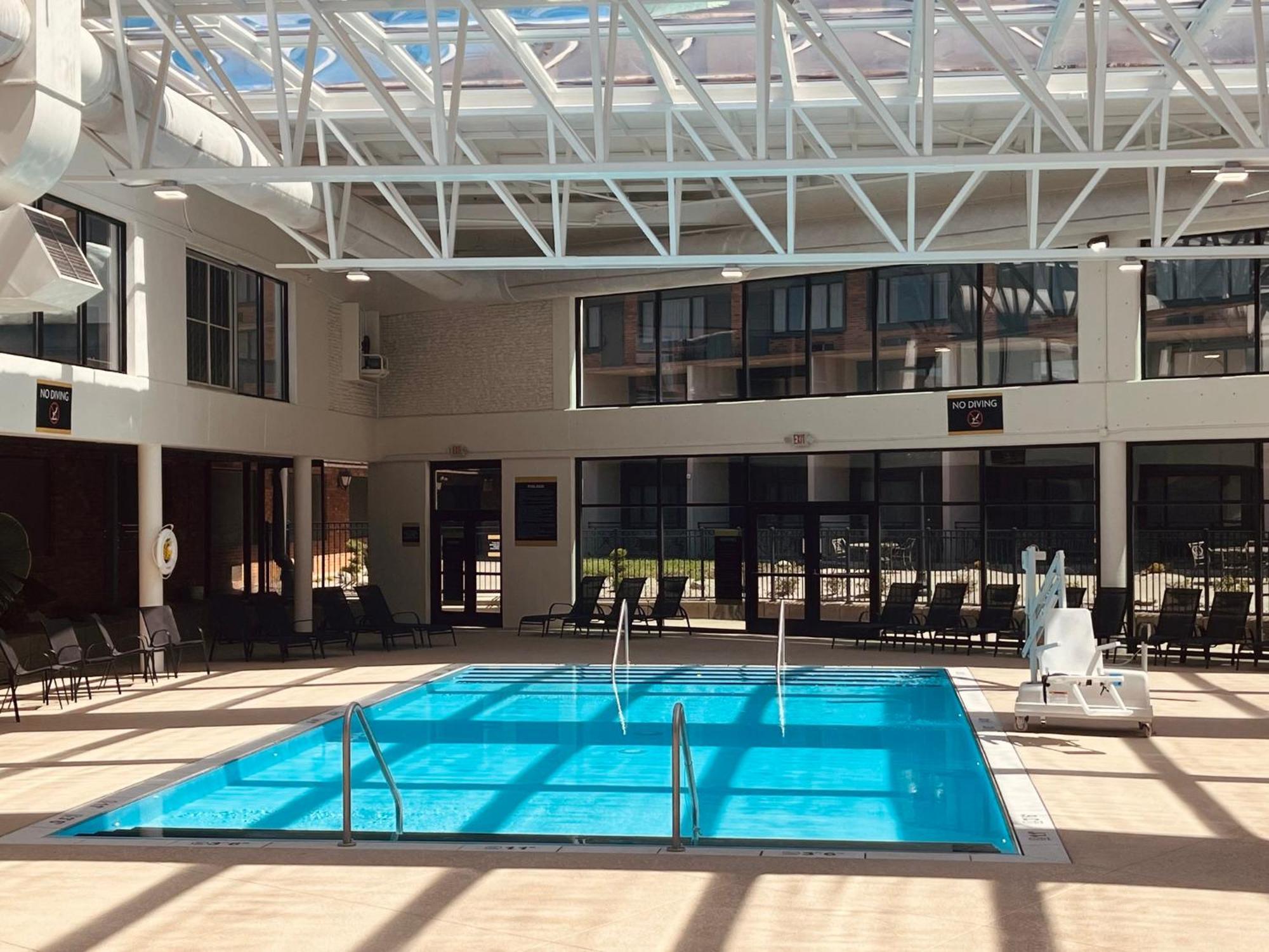 Crowne Plaza Louisville Airport Expo Ctr By Ihg Экстерьер фото